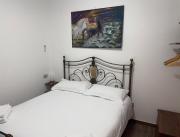 B&B ANNUNZIATA-Vicino all Ospedale Civile dellAnnunziata e alla Clinica Scarnati, a due passi dallOspedale Mariano Santo,Siamo nel centro di Cosenza con facilita di parcheggio e servizi vari