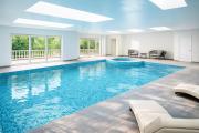 Luxury Ascot Indoor Heated Pool & Wellness Bubble Spa