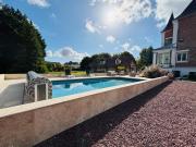 Maison piscine, salle de jeux, fitness et loisirs