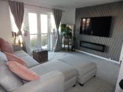 Modern 1BR Apartment, 5min Walk to East Croydon Station & Box Park