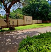 Kloppenheim Sectional Lifestyle Complex