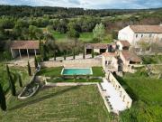 Historic Mansion In Provence Vineyards