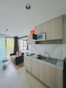 47near Shopping Malls and Naka night market