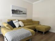 Harbour Views Walk to Surf Harbour Beaches & Wharf