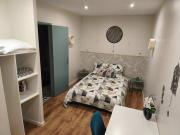 Appartement RDC avec parking au centre-ville