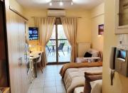 Zen Central Studio with Balcony and WiFi fiber