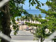 Apartamento de frente para o mar no Leme