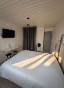 Chambre équipée centre Le Fenouiller proche mer