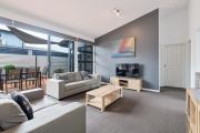 Plantation - 3BR Modern Family Friendly Apartment Huskisson Main Street By Nautilus Apartments Jervis Bay