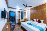 Top Sauraha