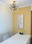 Cozy 2BR Landmark Plus good Location daily towels