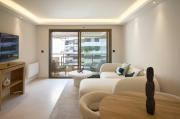 A C apt in the heart of Cannes—Croisette Beaches