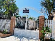 AHK Garden House, a modern house, near the beach