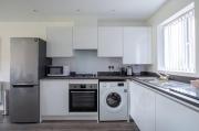 Modern 3 Bedroom City Centre Home with Garden