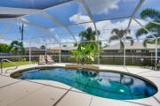 Pool and Outdoor Bar Cape Coral Home