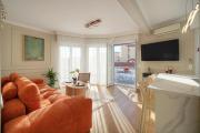 Mimosa 2BR with Balcony - Walk to Palais and Beach Mimosa 2BR with Balcony - Walk to Palais and Beach