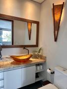 3E- Apartamento 2 Quartos Suítes, Sala, Cozinha, 2 Banheiros, 1 Lavabo, 1 Vaga, Frente Mar