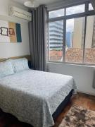 STUDIO ACONCHEGANTE e FUNCIONAL NO CENTRO DE FLORIPA