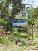 Sunset Villa - Pet-Friendly Retreat with Fantastic View in Historic 1770