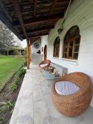 Casa de campo familiar con jardin y asadero