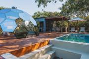 The Dome, Private Pool, Hot tub, Free Standing Bath, Private Game Reserve, Stargazing, Giraffe Tower, Romantic Getaway, Ultimate Bush Luxury