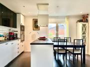 Workers Villa - 4BR - 4 Beds - Parking - Near Volvo