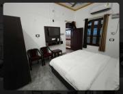 Hotel O by OYO SHRI NARAYANAM