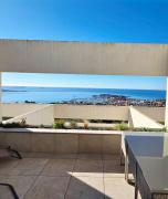 SUPERBE APPARTEMENT VUE MER et PISCINE