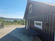 Lovely view & walking distance to the beach SE09150