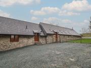 Godrer Gyrn, Plas Moelfre Hall Barns
