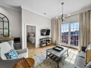 Twickenham l Heated Community Pool l Private Balcony l Close to Rosemary