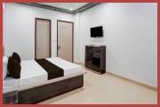 Hotel Shivam Heritage Inn Near Vishwanath Temple - Free Parking- Lift and Restaurant Facilities - Fully Air conditioning Rooms - Best Premium Hotel