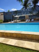 APARTAMENTO COM PISCINA 500mt DA PRAIA e 10 MINUTOS DE CUMBUCO