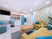 Beachy Keen! 1 bed 1 bath ground floor steps to beach