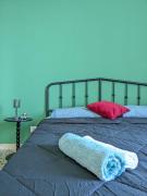 Casa Zeviani - Modern Apartment, family friendly, Free Public Parking