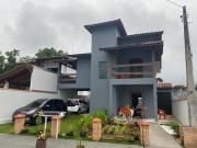 Sobrado na Praia com Piscina em Condomínio