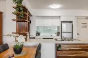 Stylish CBD Escape, Walk to Cafes and Shops!