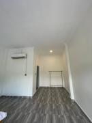 Flower Bungalow Mpai Bay