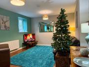 The Orchid-Central Beeston-Private Apartment-SmartTV-Free Wi-Fi-Tram-Parking