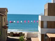 Brise Marine - Appartement 2 chambres avec balcon, vue mer & parking privé à 30 m de la plage