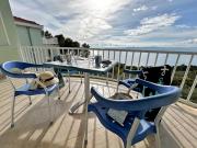 Neomi-Greta Neomi-Greta