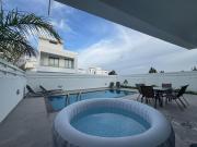 Hubstay - Seaview Villa Oriana in Larnaca