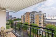GuestReady - Cozy stay with Balcony in London E14