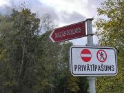 Comfy house by the lake in nature park