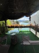 Habitacion en Guatape con mirador lateral privado