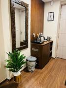 Elite Studio Nr India Expo Mart