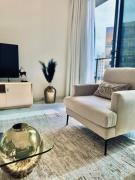Luxurious 1BR Apartment with Private Beach