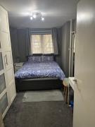 Smart and homely Central London Double Room moment from Baker Street
