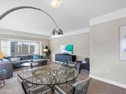 Four Seasons Miami Luxury Two-Bedroom Suite in Brickell - Free Parking