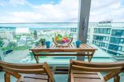 Great ocean views! AMS 海宝楼